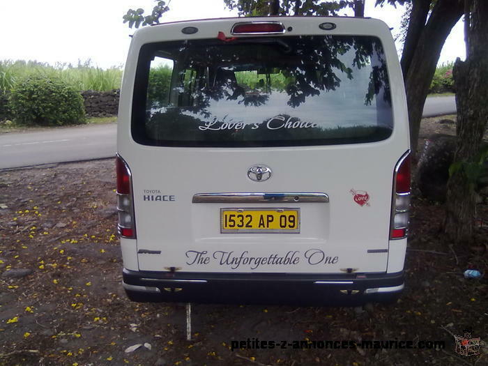 A vendre Minibus Toyota Hiace 14 places