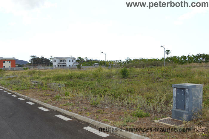 land for sale at PIERREFOND BEAU SONGE