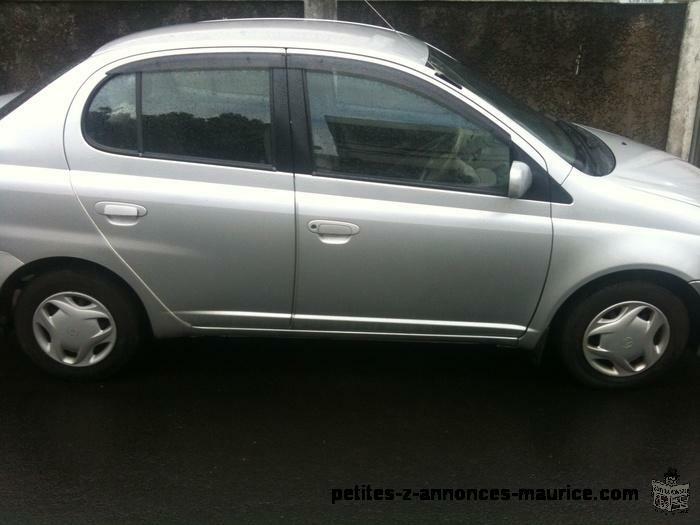 A vendre urgent Toyota Platz