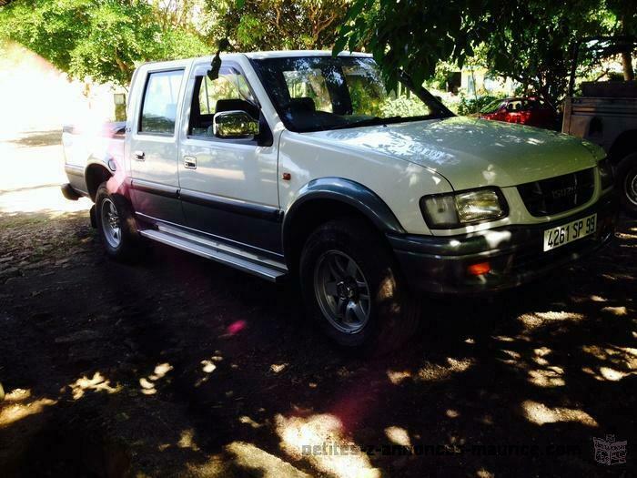 4*4 Isuzu Japan 2.8Turbo, 99 excel condition