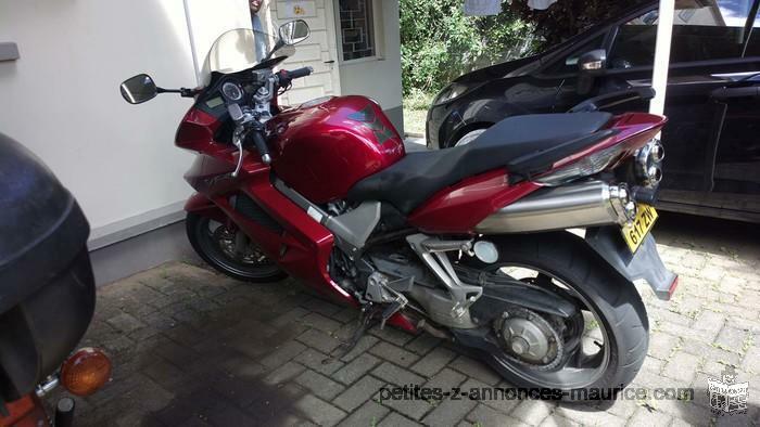 Honda VFR 800cc V-TEC