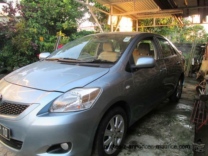 Vente Toyota Yaris 2010