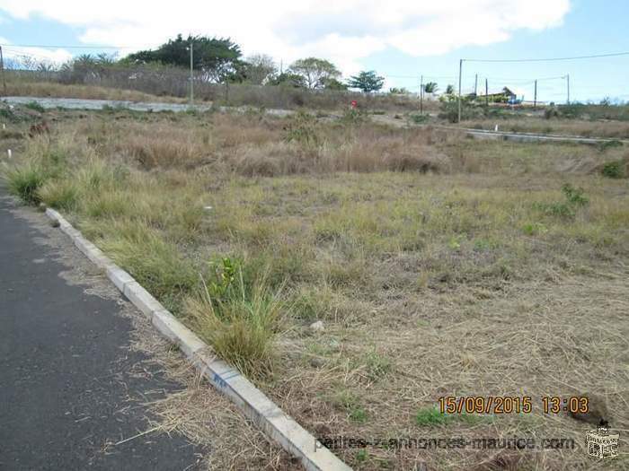 Terrain résidentiel à vendre situé à Pointe aux sables