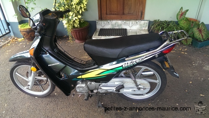 Honda Wave a vendre URGENT Rs25 000