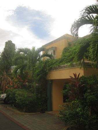 Lovely House FULLY FURNISHED for RENT F5 on two levels in a secure environment