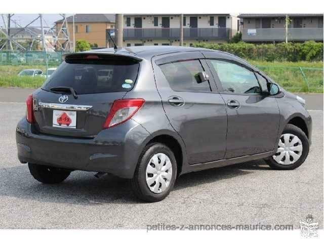 Toyota new VITZ form 1000 cc grey